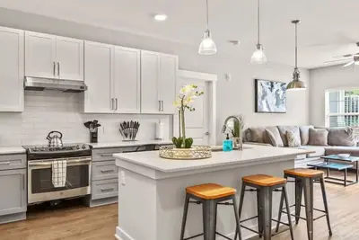 Image de Reluxme | Gorgeous 2br Condo in South Charlotte