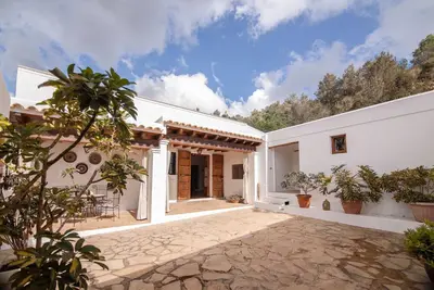Image de Maison de vacances 'Can Rotes' avec vue sur la montagne, Wi-Fi et climatisation