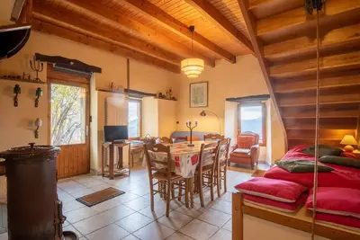 Image de Maison \"Gîte De Chapelèche Les Genêts 7 Pl\" avec vue sur montagne, terrasse privée et Wi-Fi