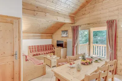Image de Champagny-en-Vanoise - Appartement 3 Pièces Cabine, 8 pers, Terrasse, Accès Piscine/Spa