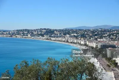 Image de Nice proche vielle ville et plages. Pied à  terre bien située avec parking.
