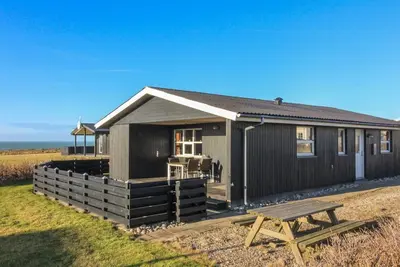 Image de \"Fabiola\" - 200m from the sea by Interhome