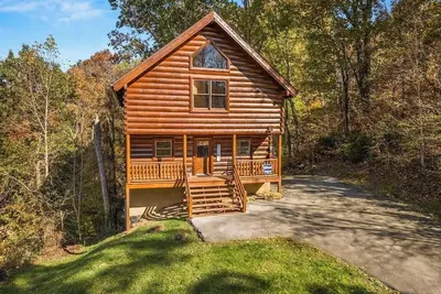 Image de A Beary Good Life | By Colonial Properties
