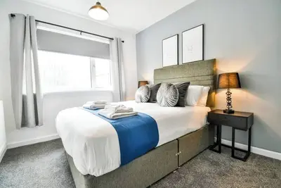 Image de Marykirk Bungalow | Workstays Uk | Fast Wifi