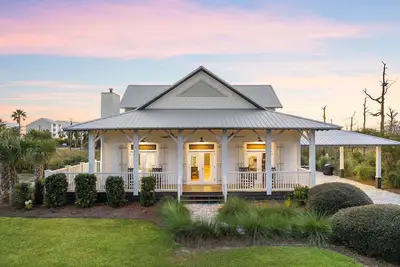 Image de Book Now for Fall! Lion's Paw - Walk to the Beach! Community Pool! Pet Friendly!