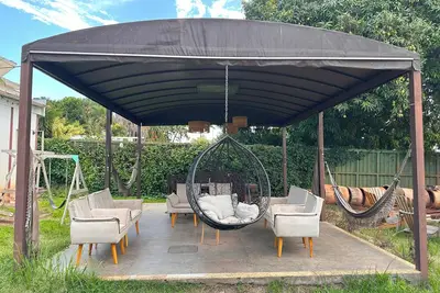 Comfortable Modernist house in great location in Lago Sul in Brasília-Df
