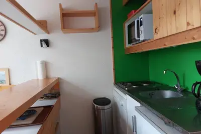 Image de 200m du centre station, 3ème étage, balcon, télévision, casier à ski, 39m², Les Arcs