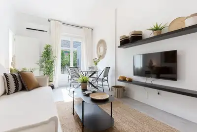 Image de Charming apt near La Castellana. Modesto Lafuente