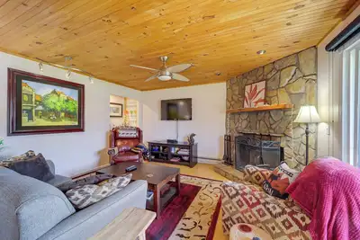 Image de Hike, Bike & Fish: Condo w/ Deck in Beech Mountain