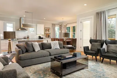 Image de Midtown Gem! Minutes from Piedmont Park!