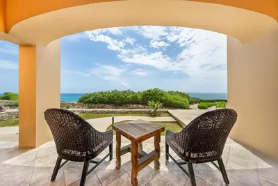 Image de Modern 2 Br Condo w/ Ocean View + Pools.