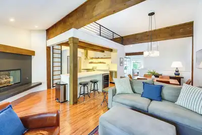 Image de Walk to Main St & Lifts: Ketchum Townhouse!