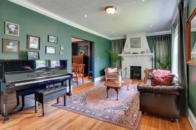 Image de Atlanta Home w/ Deck: 6 Mi to Downtown!