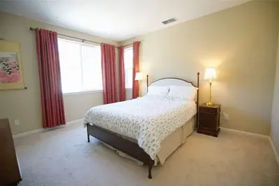 Image de Bright & airy home in the hills