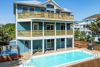 Image de Lost At Sea | 590 ft to the beach | Private Pool and Hot Tub