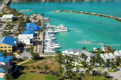 Image de Amazing Location in the Middle of Florida Keys! Full Kitchen, Outdoor Pool!