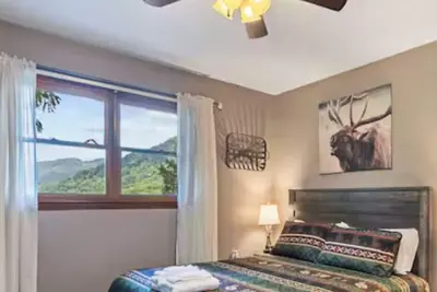 Image de Highview Retreat-Breathtaking Views, Great Location!