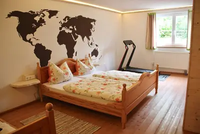 Image de Charmante Ferienwohnung Handweberei mit Garten und Liegewiese, Wlan, 130 qm, Parkplatz