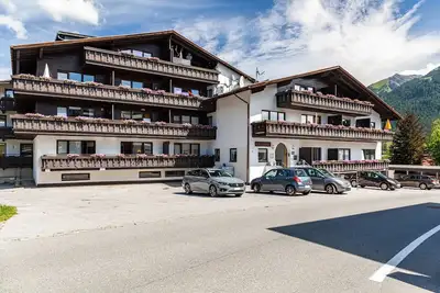 Image de Appartement \"Haus Excelsior Top 26/27\" avec vue sur les montagnes, jardin partagé et Wi-Fi