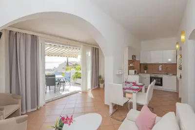 Image de Appartement de deux chambres avec la terrasse et la vue sur le mer Baska Voda, Makarska (A-21609-a)
