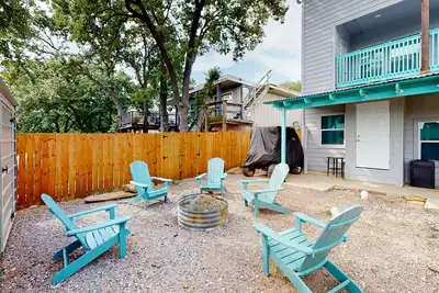 Image de Pura Vida Texoma | House in Gordonville with lake views