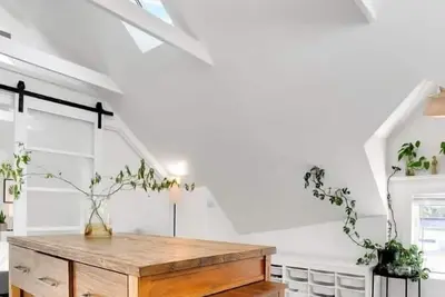 Image de Capitola Village Work-Live Loft - Pet Friendly