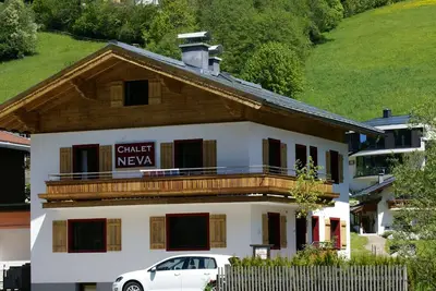Image de Chalet de haute qualité près du centre avec sauna