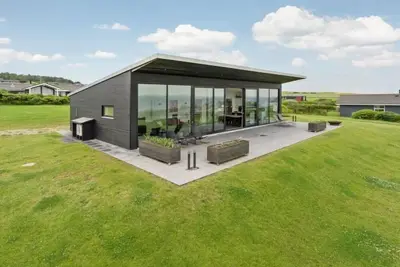 Image de \"Alyna\" - 200m from the sea by Interhome