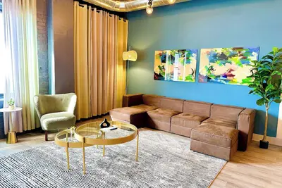 Image de Luxurious McCormick 5 bed/4 bath Suite for up to 12 guests with optional parking
