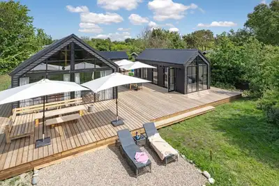 Image de \"Henrik\" - 100m from the sea by Interhome