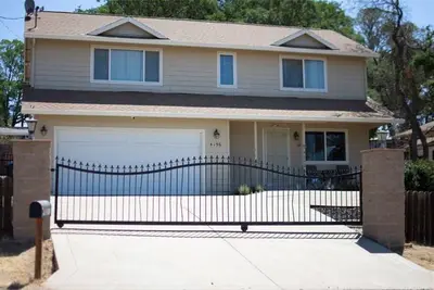 Image de 3 bedroom 2 story home, Nice an cozy for family vacation or business/work trips