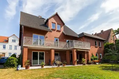 Image de Großzügiges Zentral Gelegenes Appartement im Herzen Rügens - Appartement in Efh