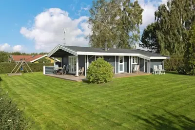 Image de \"Rosabella\" - 600m from the sea by Interhome