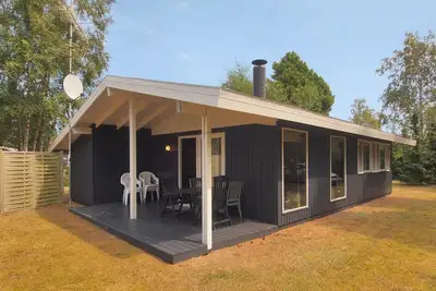 Image de \"Aileen\" - 900m from the sea by Interhome