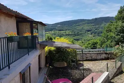 Image de Gîte calme avec poêle à bois, terrasse et animaux admis