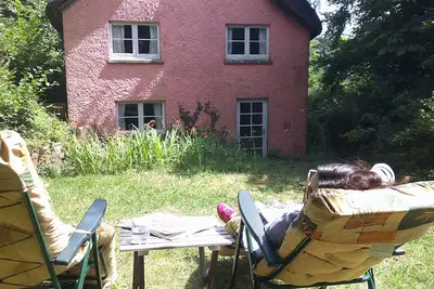Image de Borrowers' Thatched Cottage in the heart of North Devon's unspoilt countryside