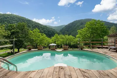 Image de Maison de vacances privée avec Wifi, piscine privée, Tv, patio, vue panoramique, près de Florence