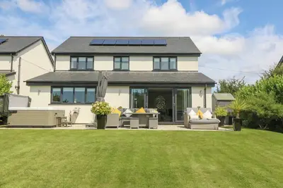 Image de Berllan, family friendly, luxury holiday cottage in Benllech