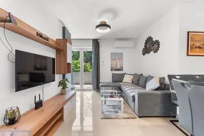 Image de Apartment Petricija with Garden