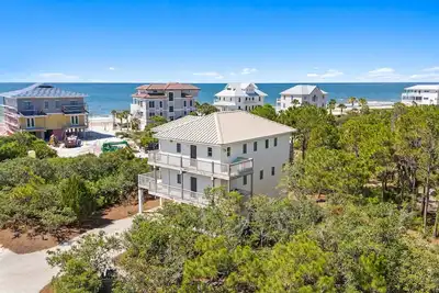 Image de Chasing Pirates: Charming Sgi Plantation Home- Stunning Beach Views, Sleeps 10!