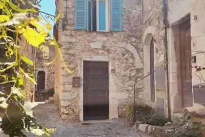 Image de Triplex de Saint-Paul | Free public parking