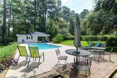 Image de Forest Acres 5br Home w/ Private Pool & Pool House