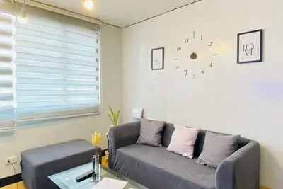 Image de Quiet Affordable Staycation w\/Ps4, Netflix & Disney+
