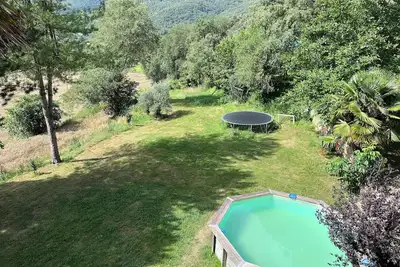 Image de En Plena Naturaleza. Pasea por la vía Verde y Accede a Bonitas Gargantas de Agua