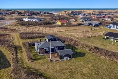 Image de \"Edvia\" - 300m from the sea by Interhome