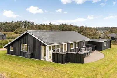 Image de \"Raadengaard\" - 400m from the sea by Interhome