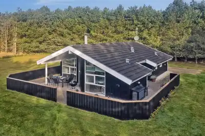 Image de \"Nahele\" - 500m from the sea by Interhome