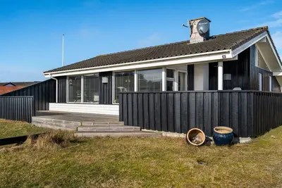 Image de \"Ofrath\" - 350m from the sea by Interhome