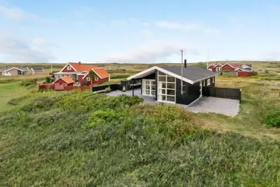\"Arni\" - 150m from the sea by Interhome