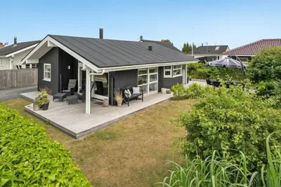 Image de \"Sjarlotte\" - 100m from the sea by Interhome